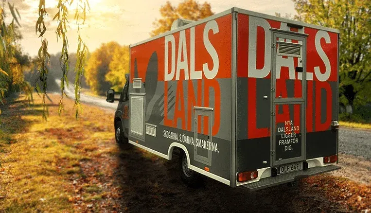 Foodtruck Dalslands truck på en höstväg